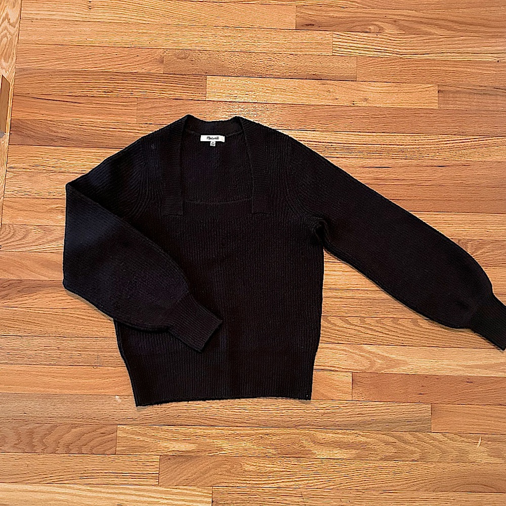 Madewell Square neckline bell sleeve sweater